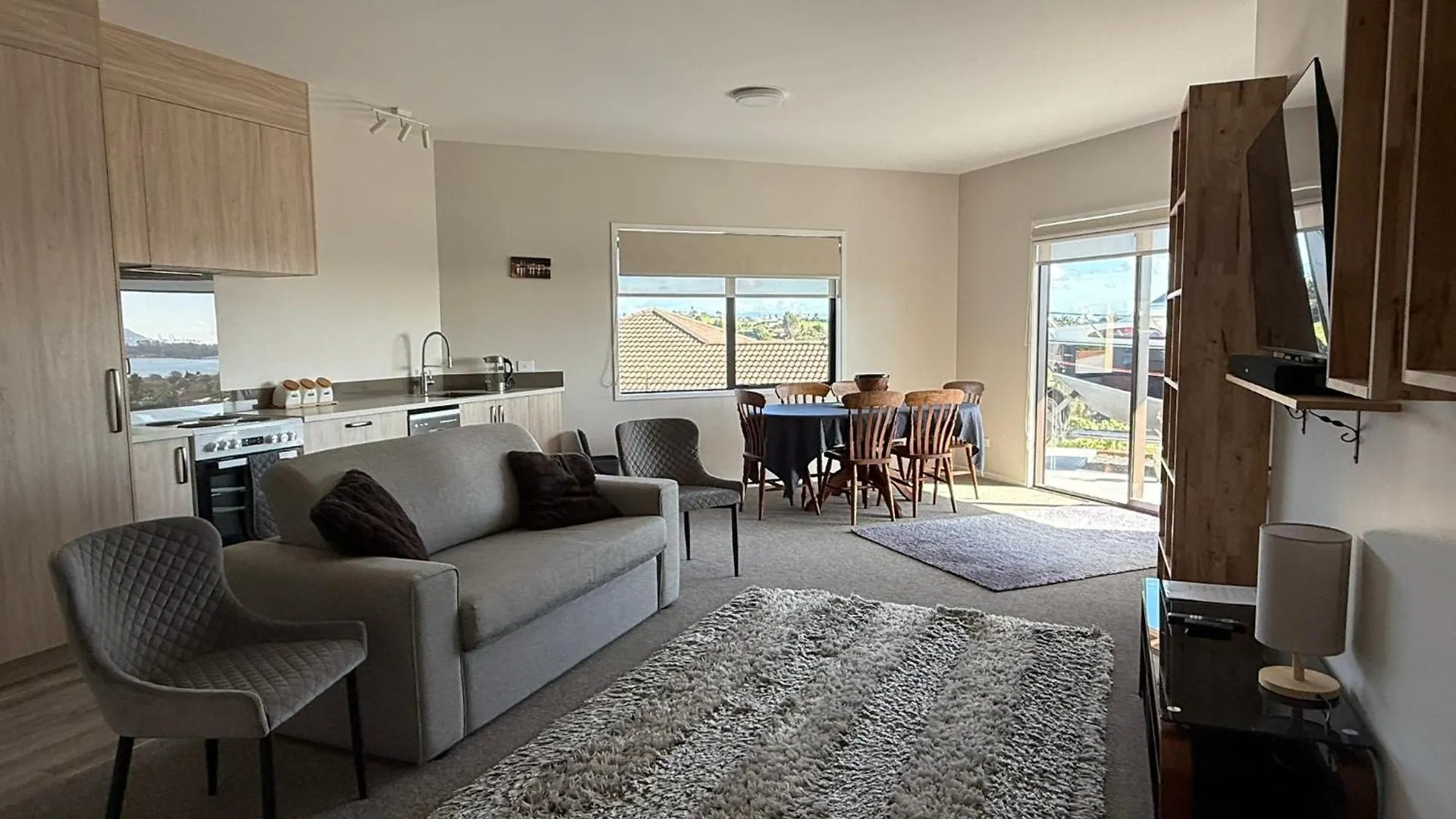 Bright & Fresh With Great Views Apartment Tauranga